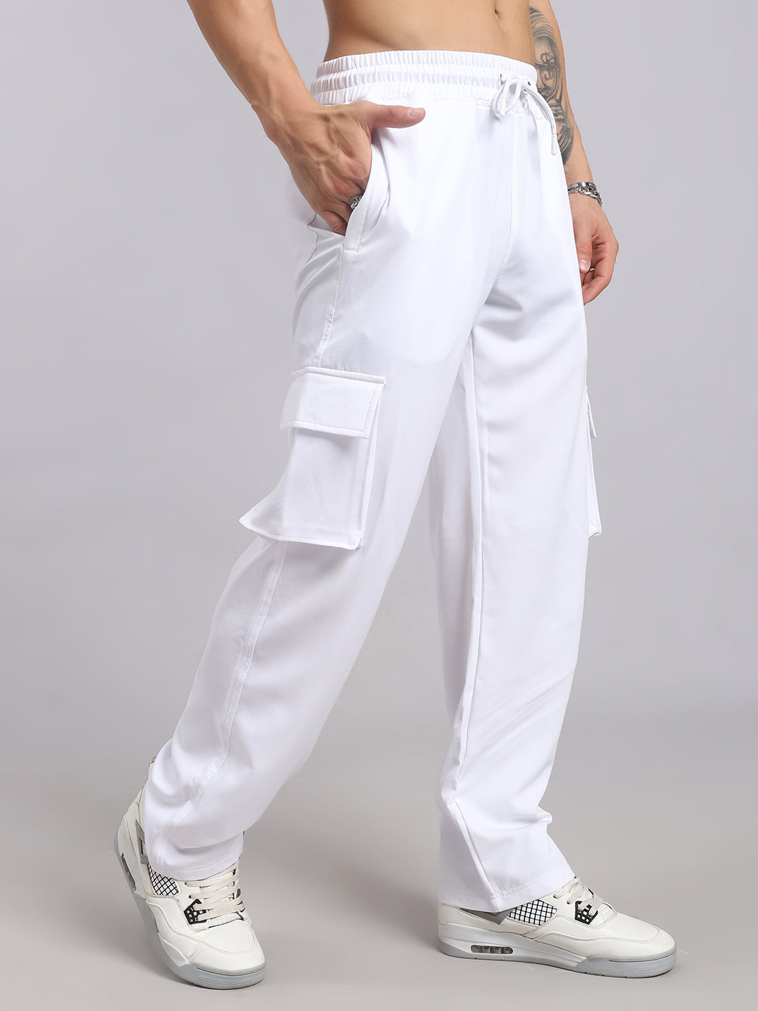 CARMINE RELAXED FIT JOGGER (WHITE)