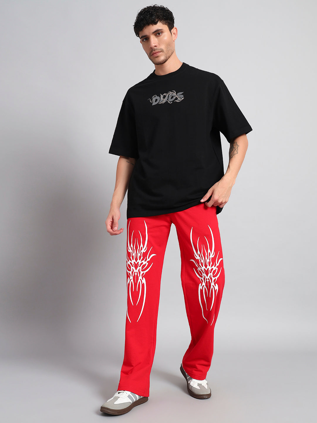 JELVIN OVER-SIZED T-SHIRT (BLACK)