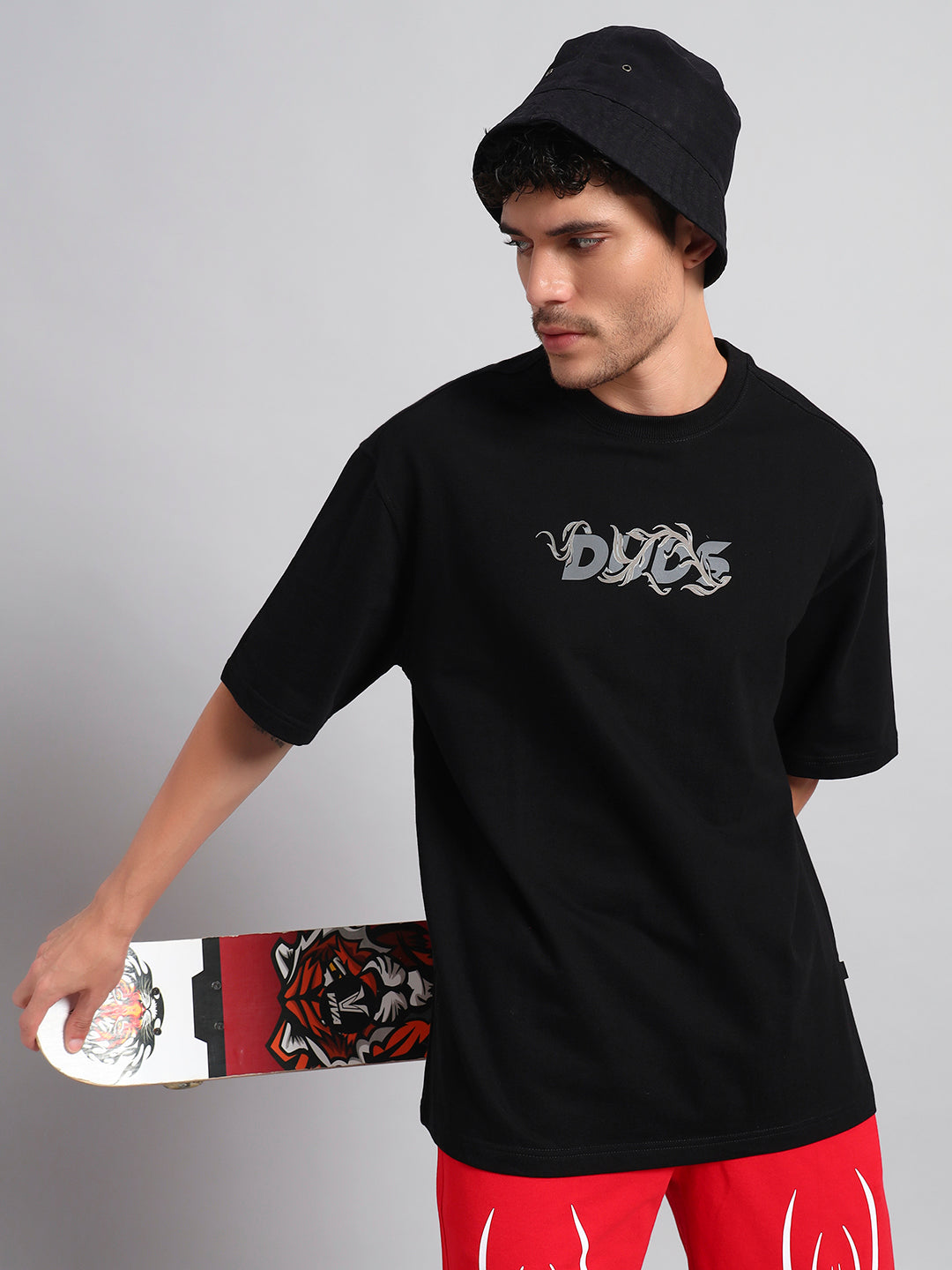 JELVIN OVER-SIZED T-SHIRT (BLACK)