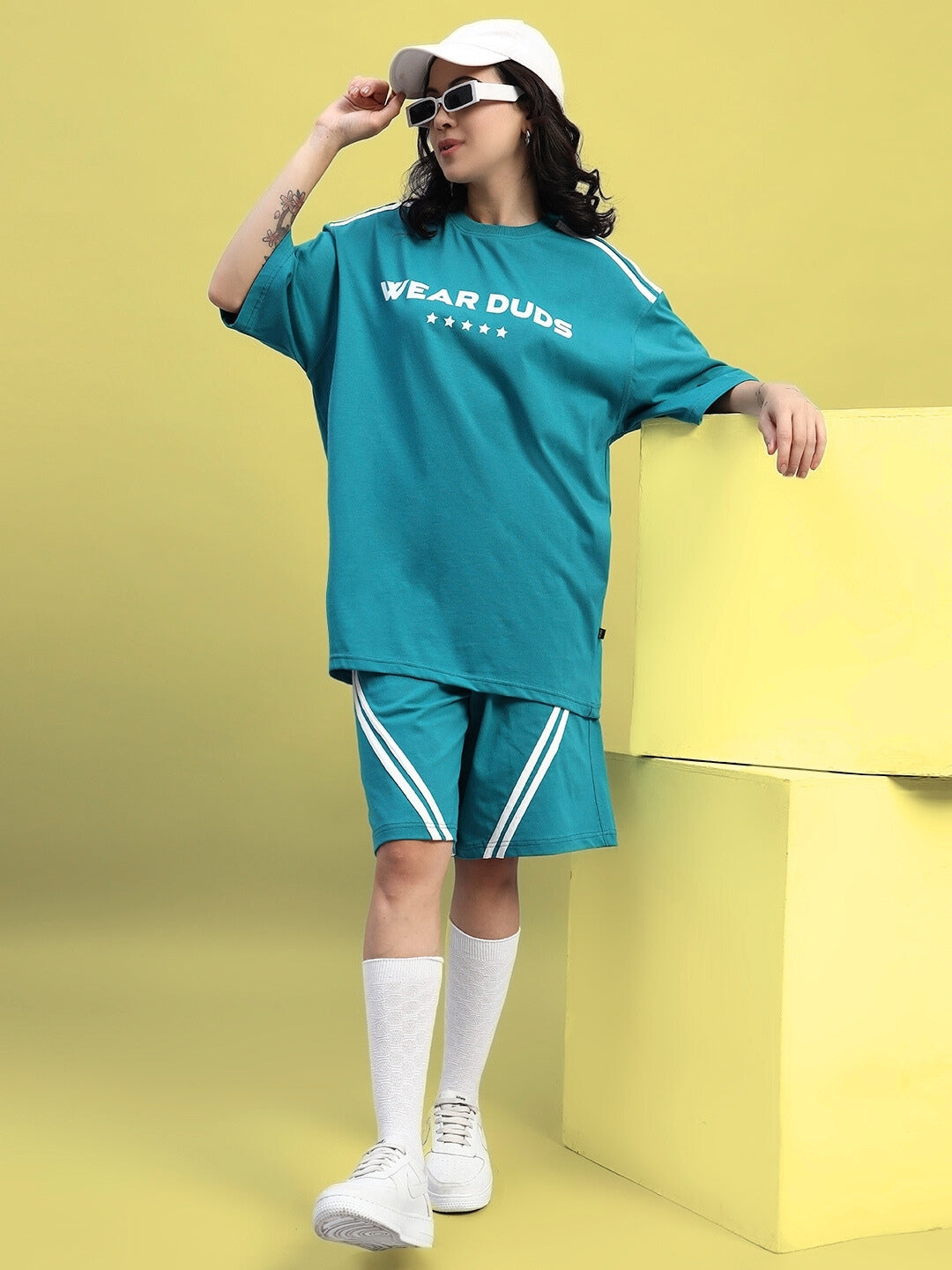 WOMEN'S STAR JUMPER REGULAR FIT SHORTS (TEAL)