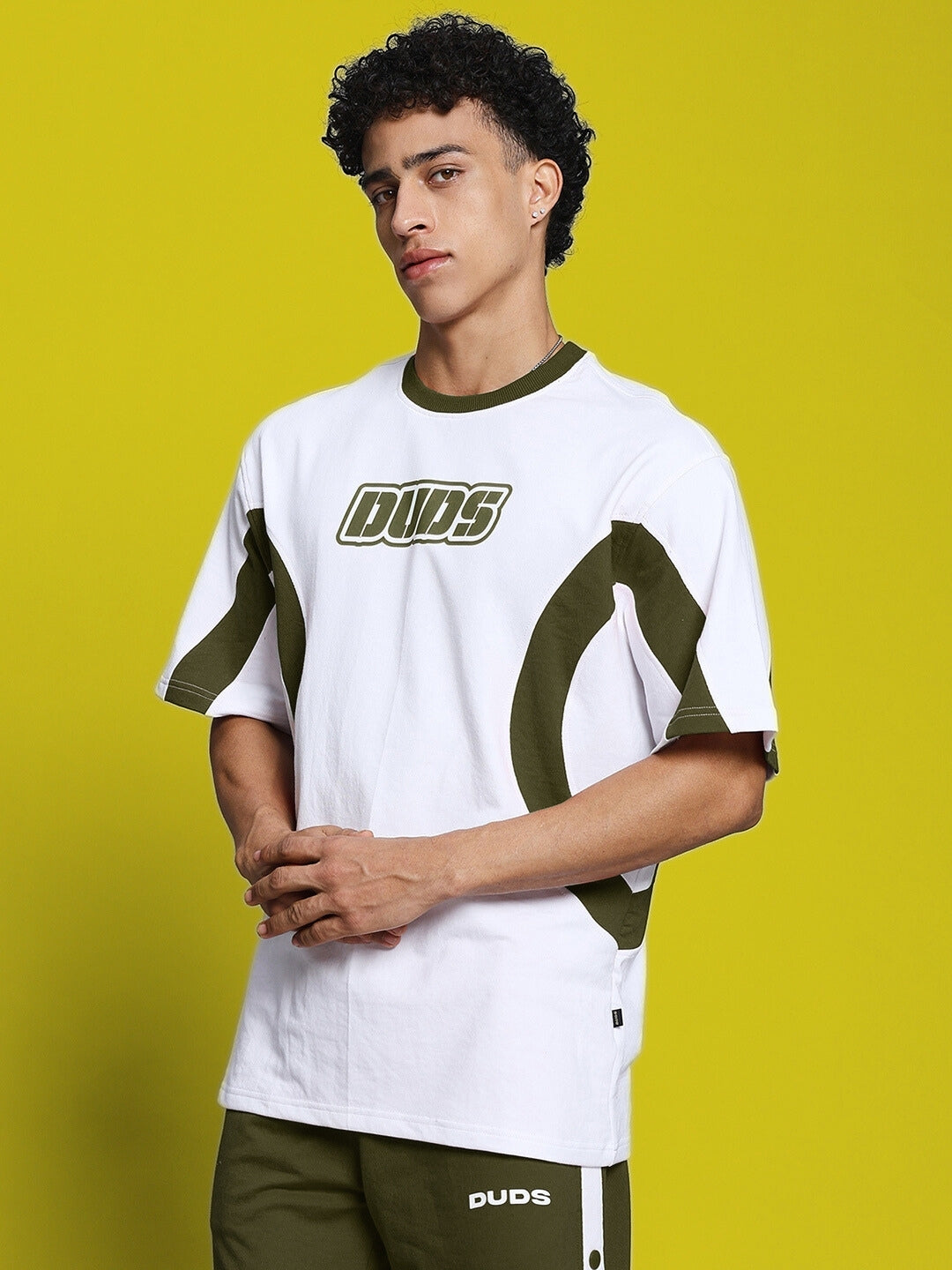 EZEL OVER-SIZED T-SHIRT (OLIVE WHITE)