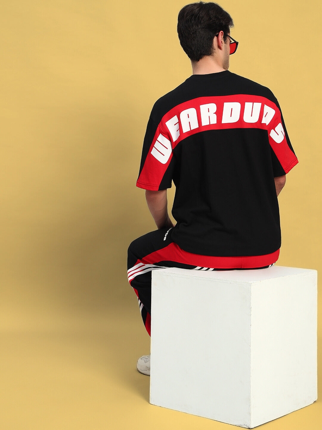 TITAN OVER-SIZED T-SHIRT (BLACK-RED)