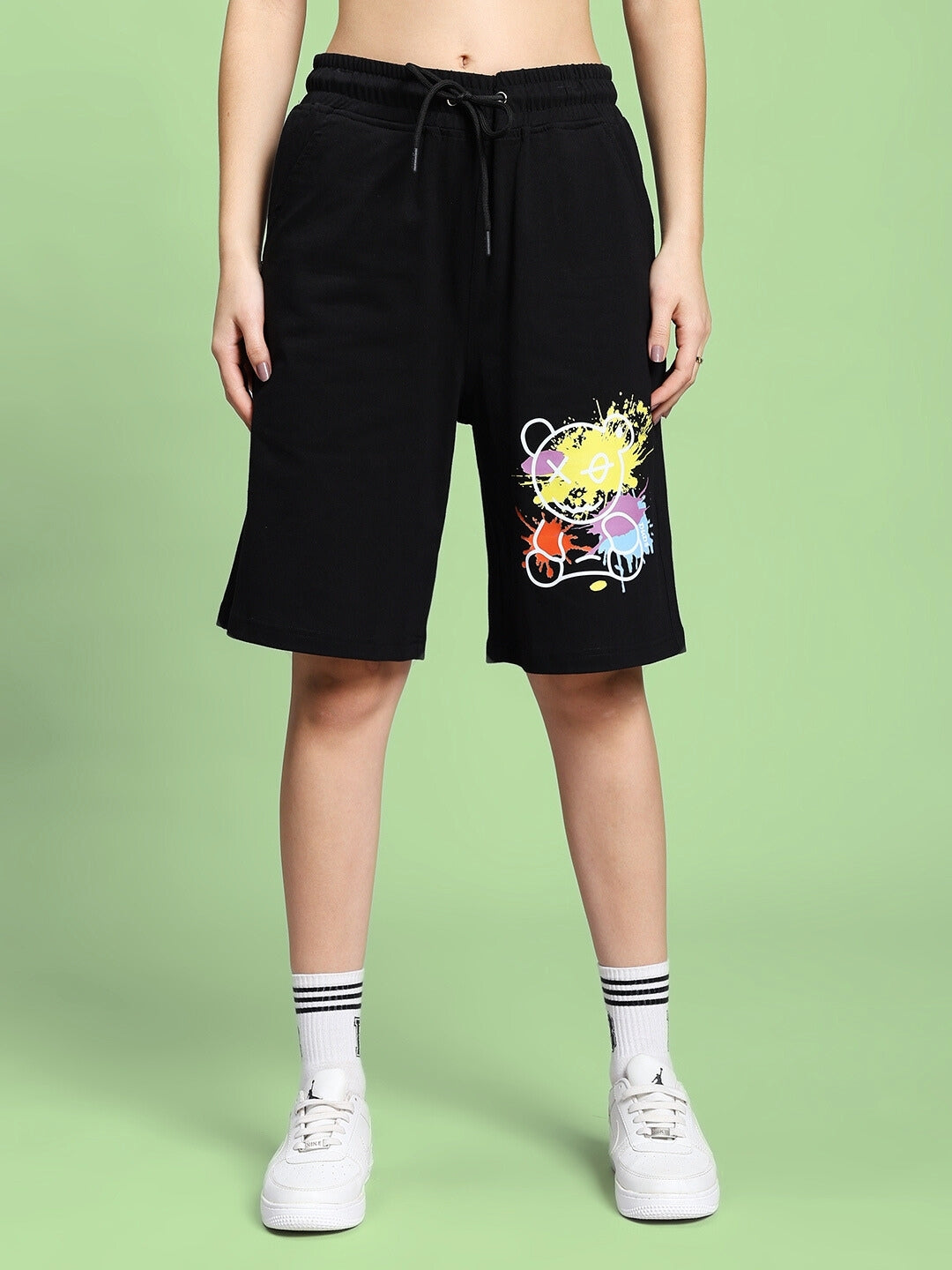 WOMEN'S BE KIND REGULAR FIT SHORTS (BLACK)