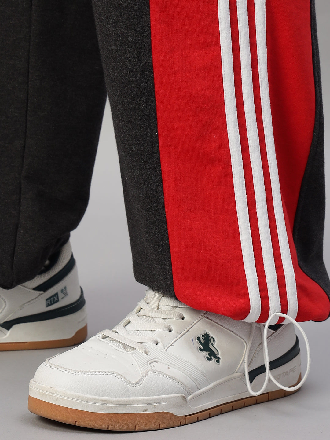 SNICKER RELAXED-FIT JOGGERS (D GREY-RED)