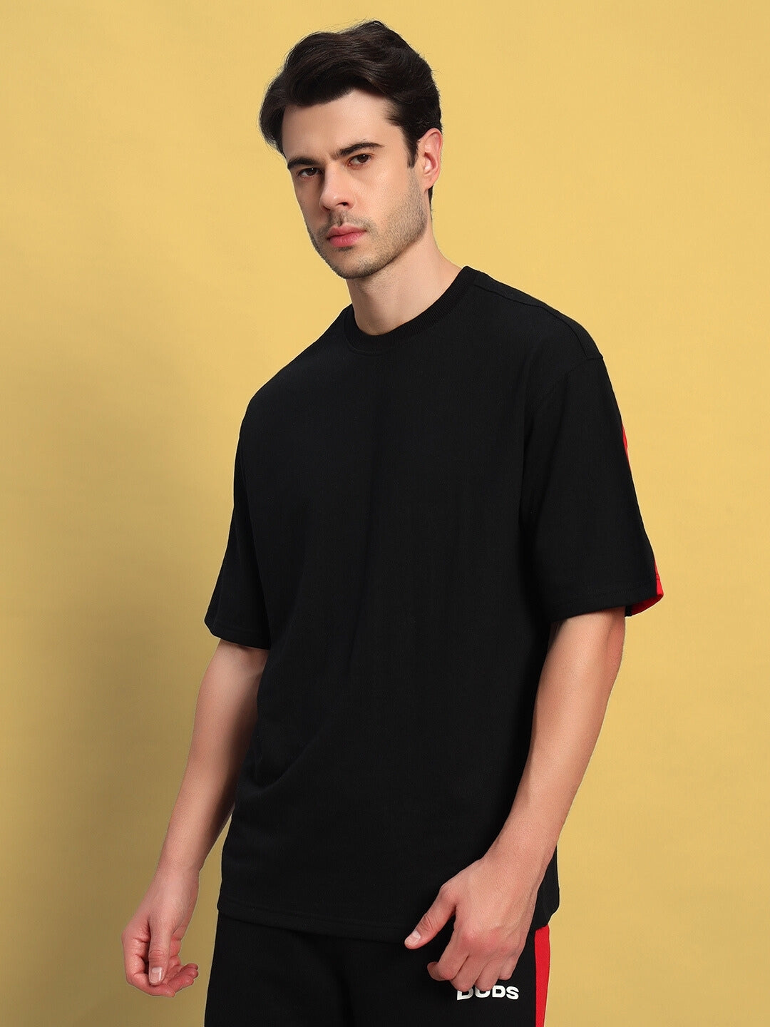 TITAN OVER-SIZED T-SHIRT (BLACK-RED)