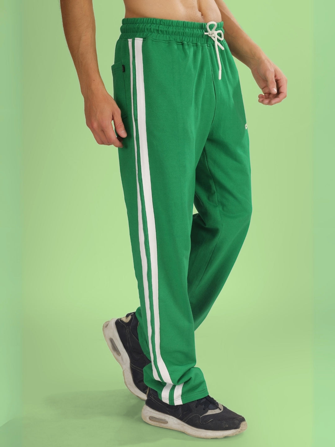 FUTURE ICON 2 STRIPE JOGGER (GREEN)