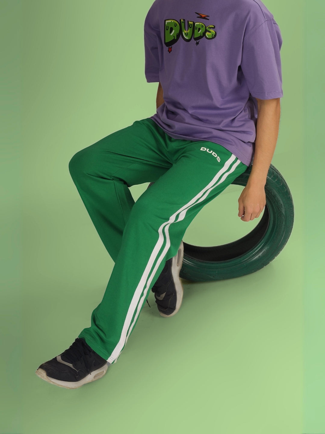 FUTURE ICON 2 STRIPE JOGGER (GREEN)