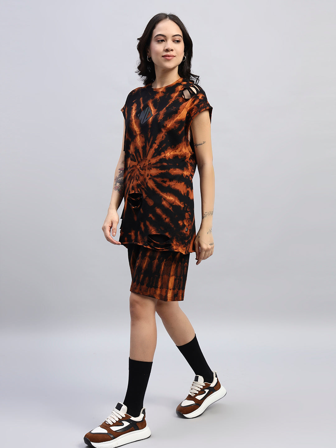 WOMEN'S MUSCLE TEE RIPPED TIE-DYE CO-ORD SET (BLACK)