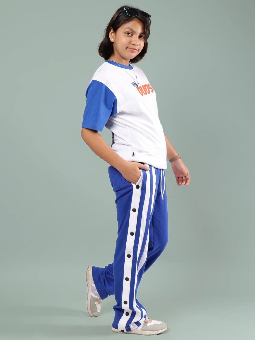 IRONA CO-ORD FOR BOYS & GIRLS (WHITE-R BLUE)