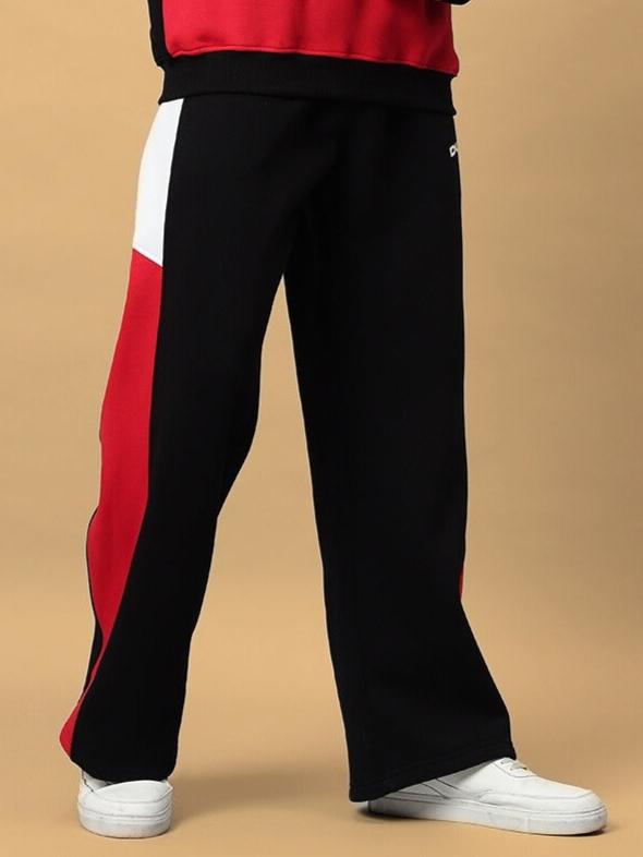 WD Fervid Colorblock Fleece Cargo Pant Black with red and white accents, stylish design and comfortable fit.