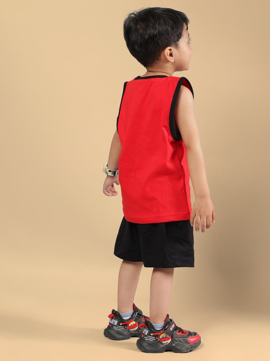 AMIGA CO-ORD FOR BOYS & GIRLS (RED BLACK)
