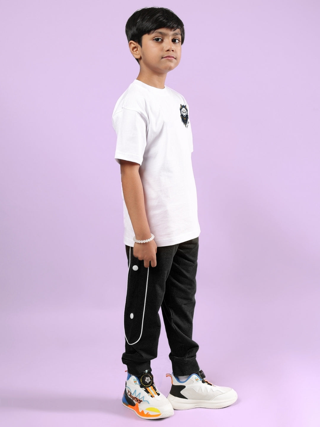 NORDIC WOLF CO-ORD FOR BOYS & GIRLS (WHITE-BLACK)