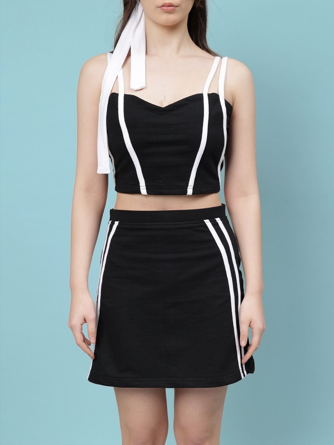 WOMEN'S SIMONE CROP-TOP (BLACK)