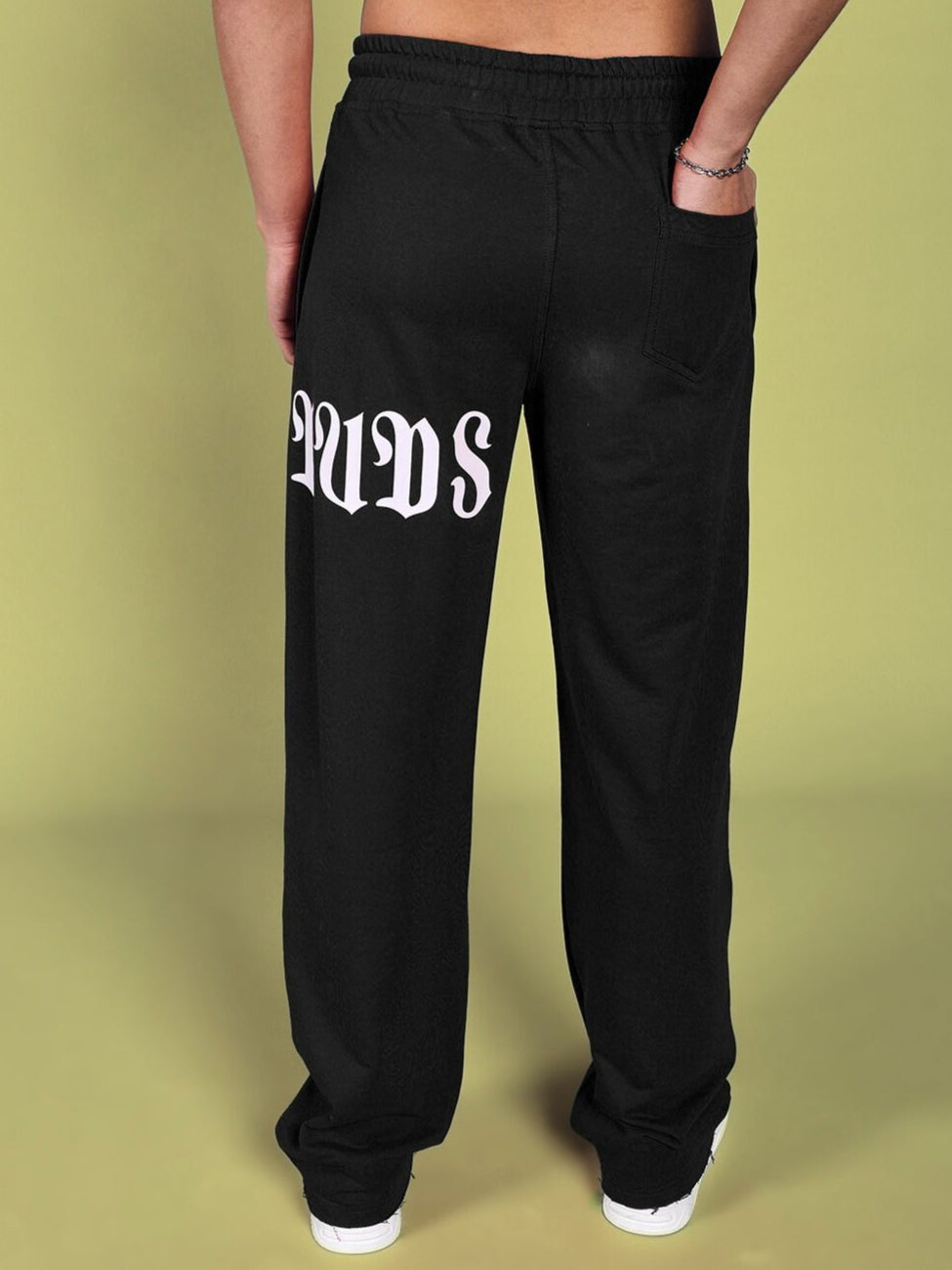 CRIMSON RELAXED FIT JOGGER (BLACK)