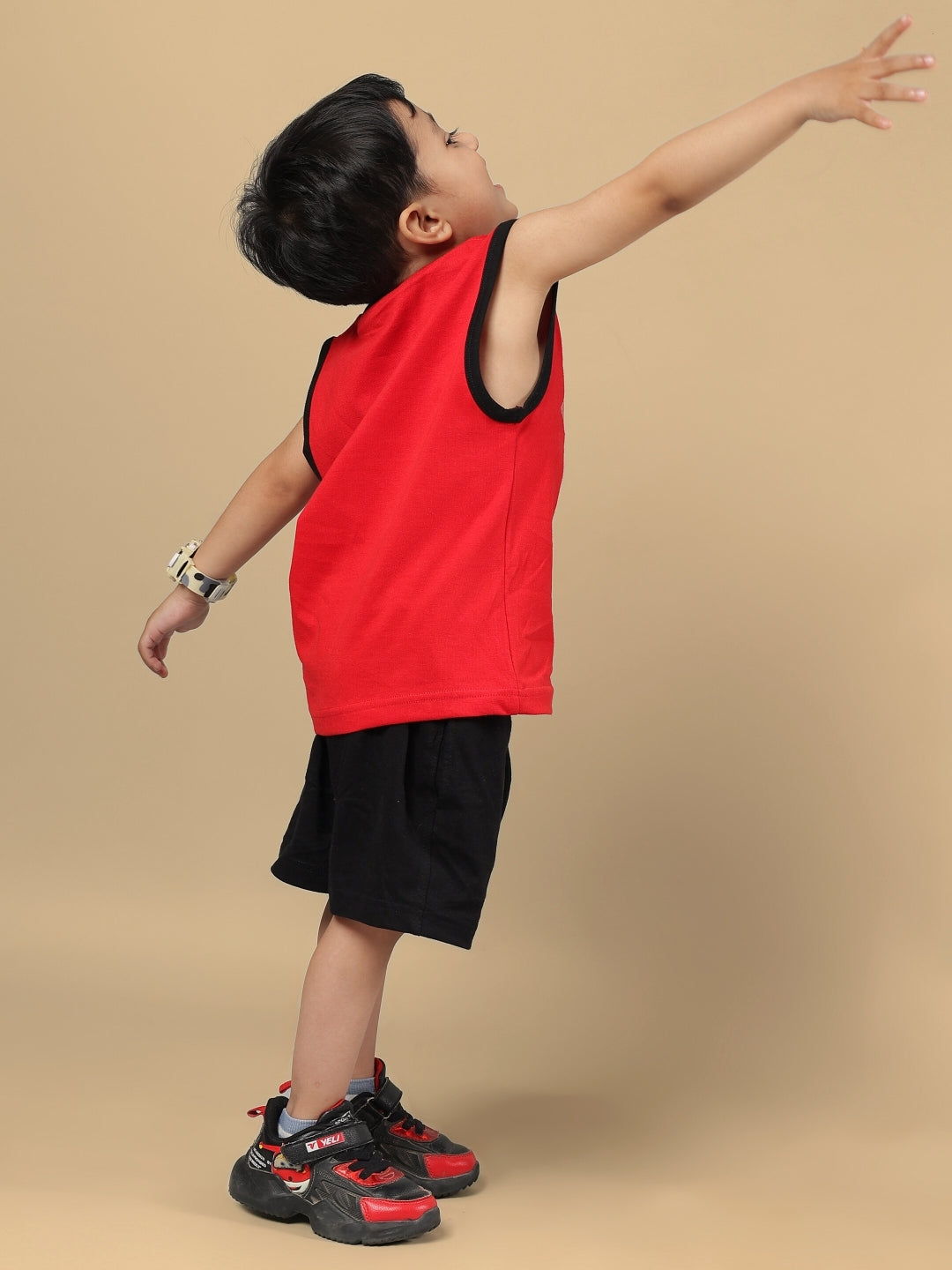 AMIGA CO-ORD FOR BOYS & GIRLS (RED BLACK)