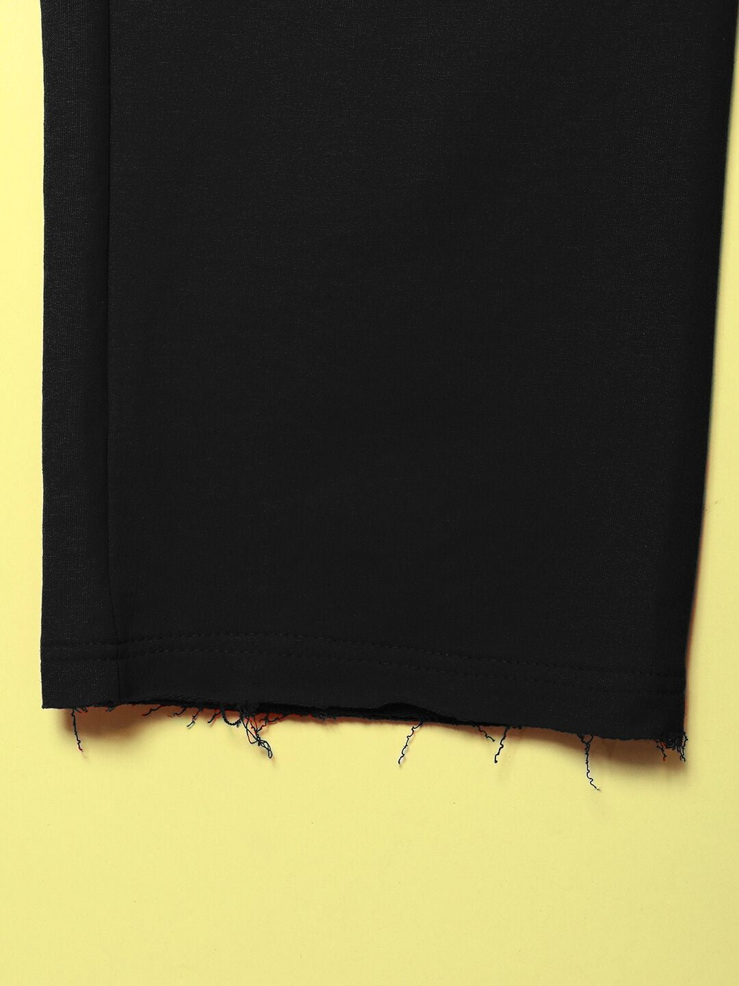 CRIMSON RELAXED FIT JOGGER (BLACK)