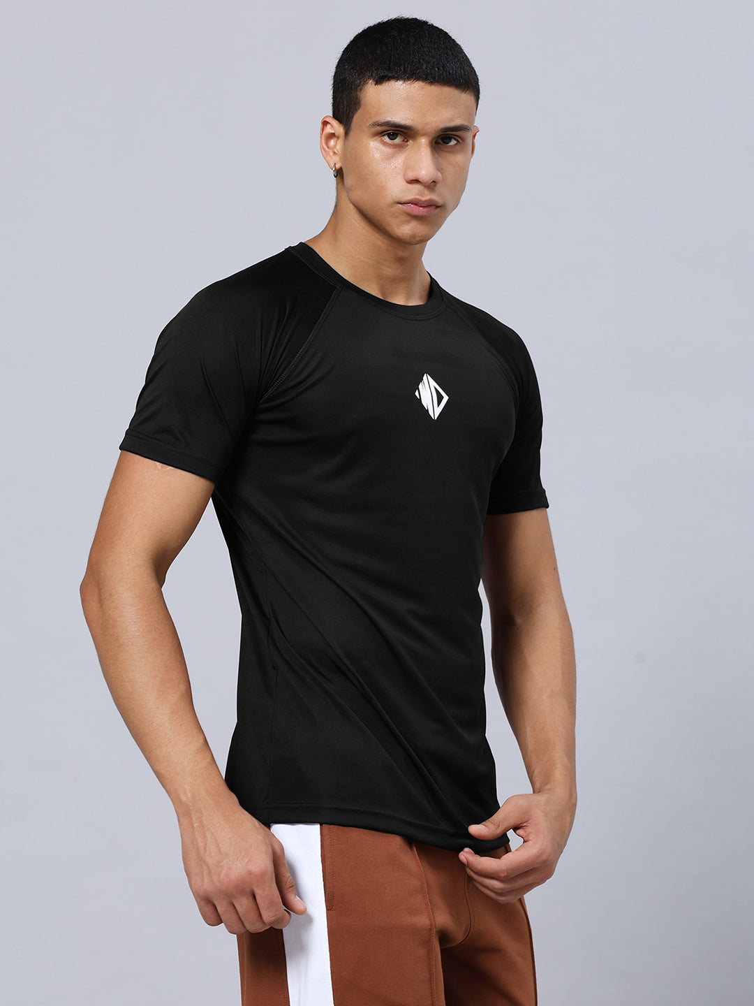 CRISTINIO REGULAR FIT T-SHIRT (BLACK)