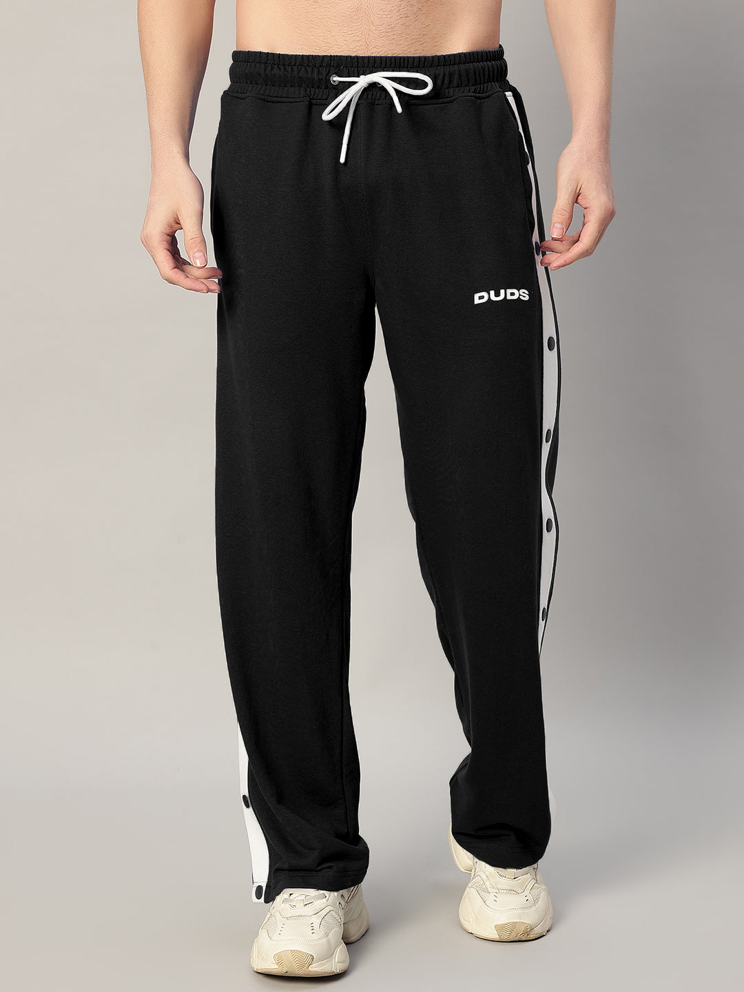 EZEL RELAXED FIT JOGGER (BLACK)