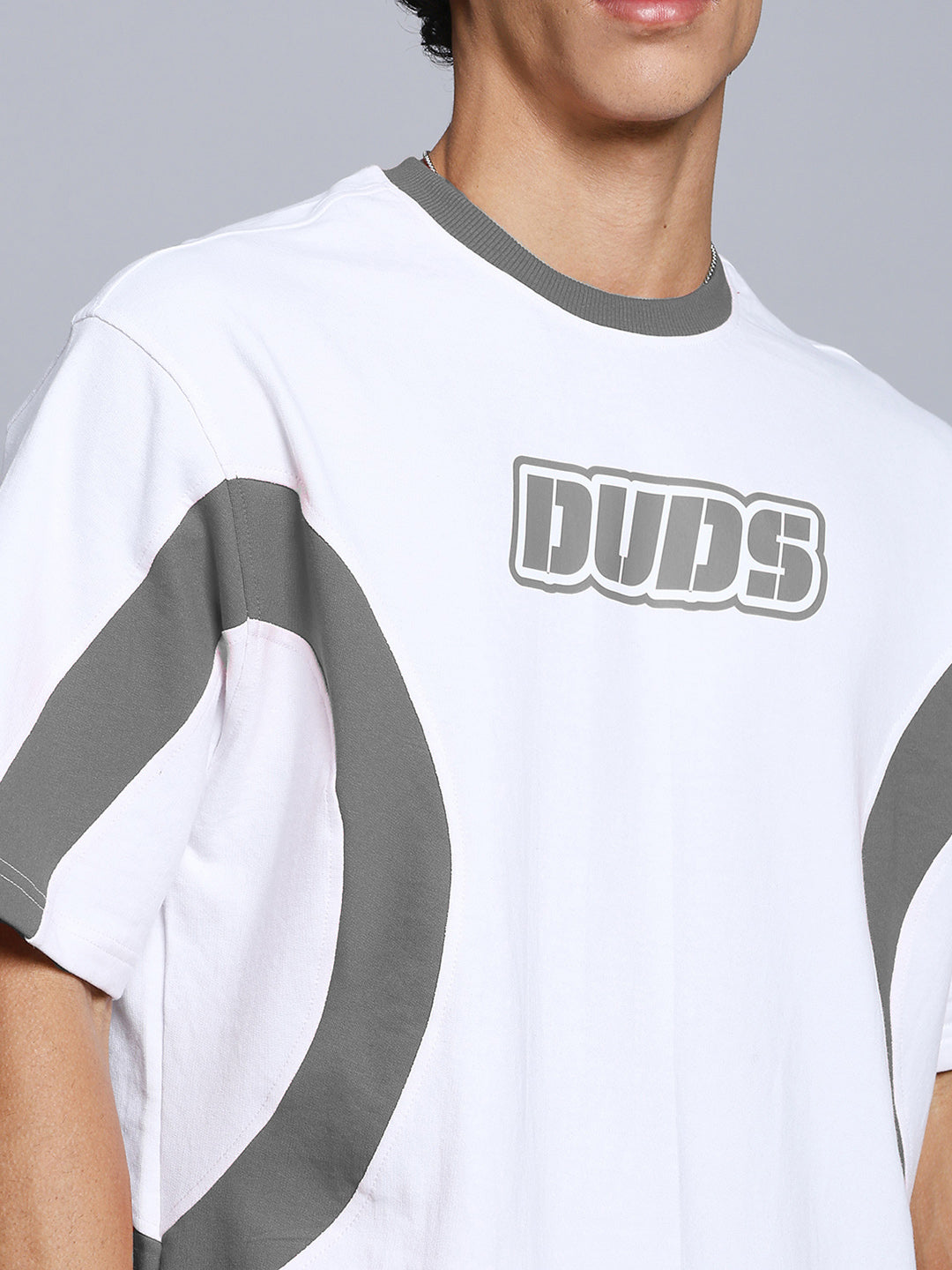 EZEL OVER SIZED T-SHIRT (WHITE-GREY)
