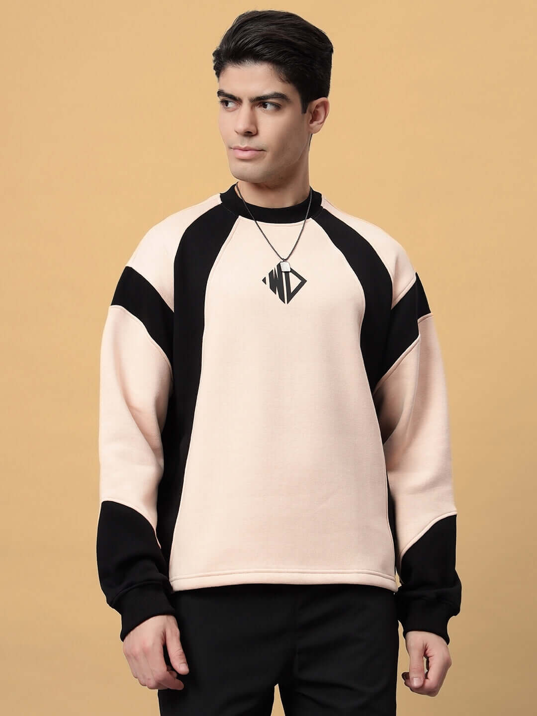 Aero Oversized Fleece Sweatshirt Beige on a model, showcasing its soft fleece fabric and trendy design for stylish, cozy layering.