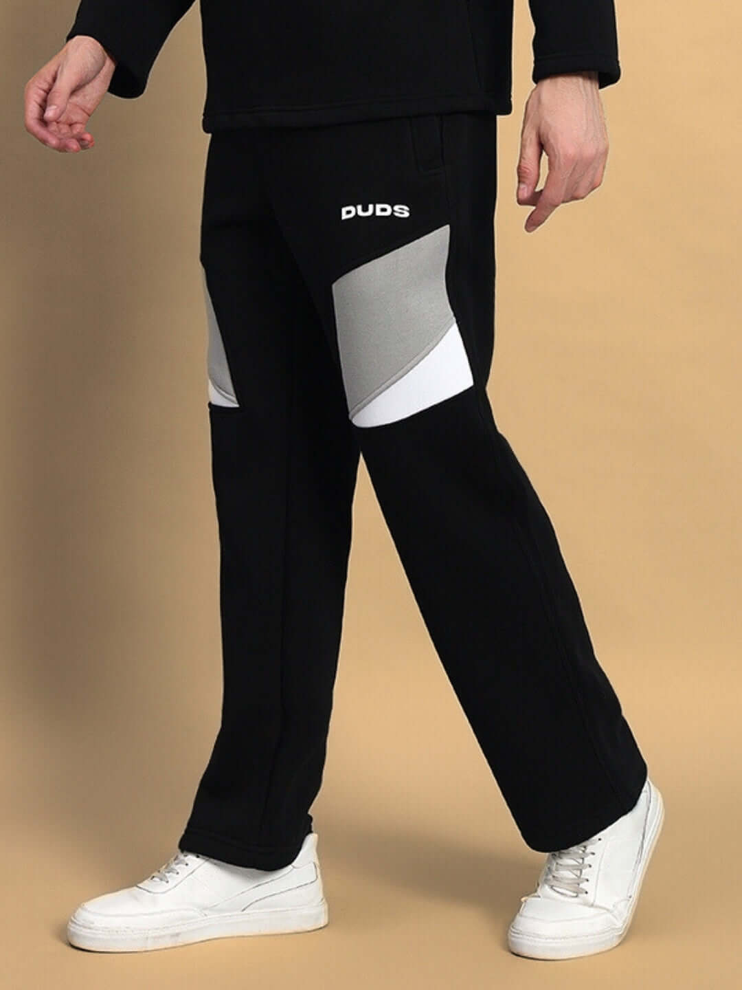 AVIATOR FLEECE CARGO PANT BLACK by WEAR DUDS, stylish and warm pants for men and women, featuring premium fleece fabric and utility design.