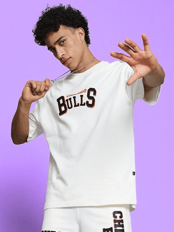 BLAZE BULLS PRINT OVER - SIZED T - SHIRT OFF WHITE - T-shirt