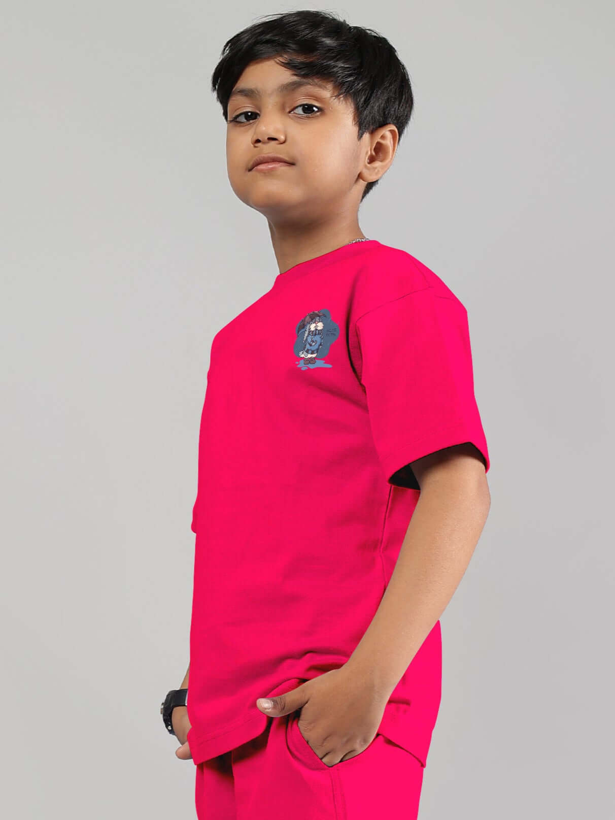 Child wearing Blue Lapin T-shirt in pink with bunny graphic, premium 100% cotton, 200 GSM, bio-washed for comfort and durability.
