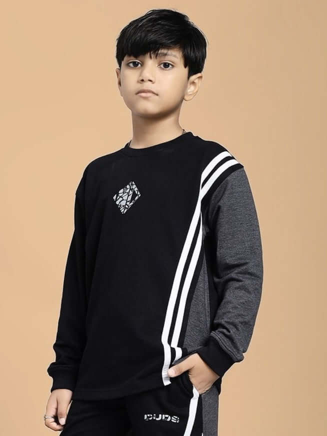 BOSCO STRIPE SWEATSHIRT BOYS AND GIRLS BLACK DARK GREY worn by child, showcasing modern unisex design and comfort.
