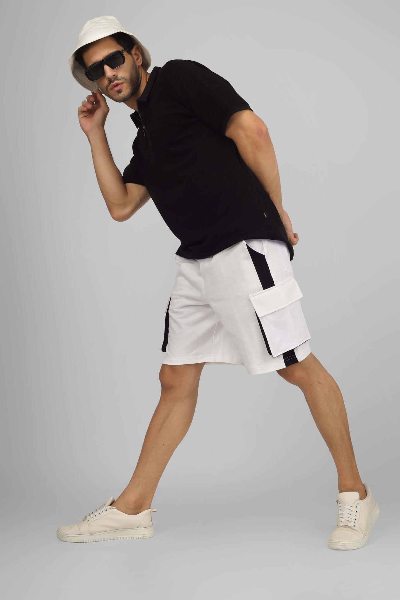 CONTRA REGULAR FIT CARGO SHORTS WHITE BLACK - SHORTS