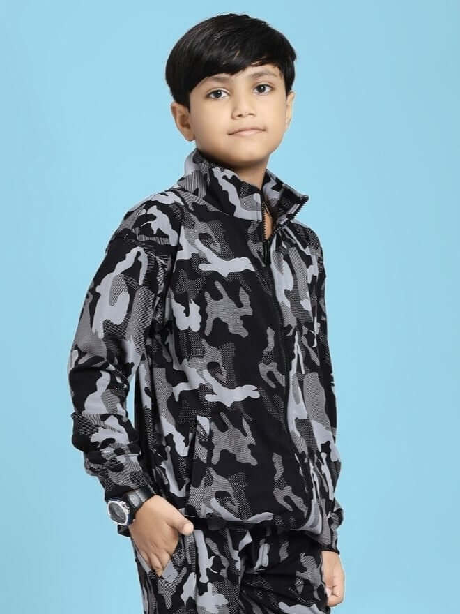 DEFENCE CAMOFLAUGE JACKET FOR BOYS AND GIRLS BLACK GREY worn by young model