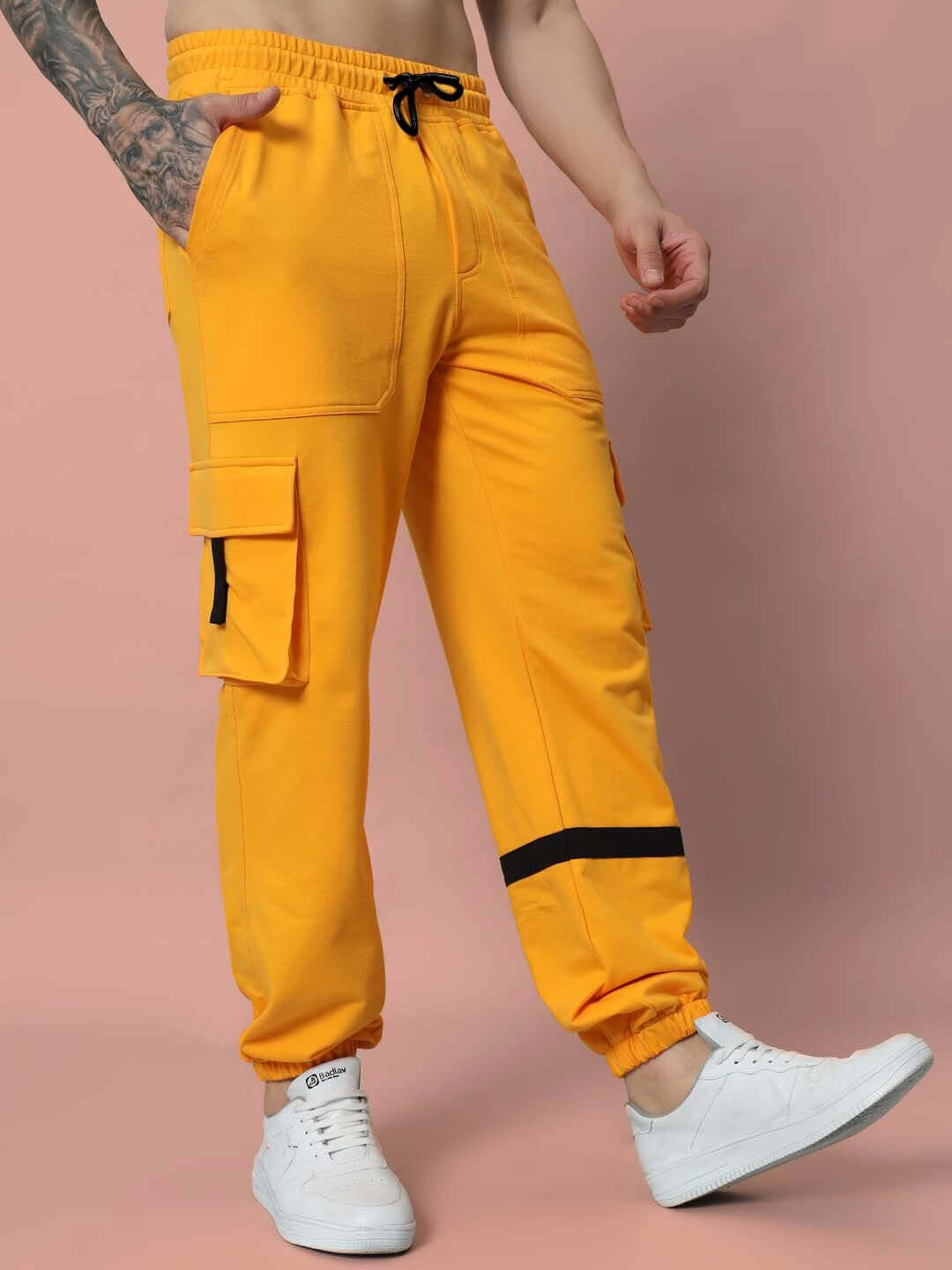 EDIFICE RELAXED FIT CARGO PANT YELLOW with bold style and relaxed fit for comfort, featuring a vibrant yellow hue ideal for casual wear.