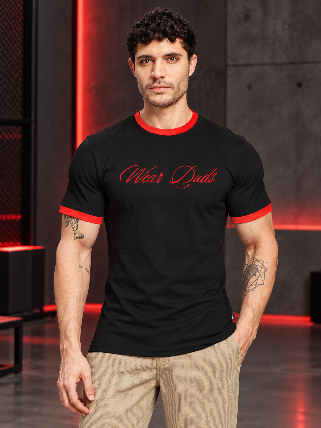 EMBROIDERED GRAPHIC FIT T-SHIRT BLACK