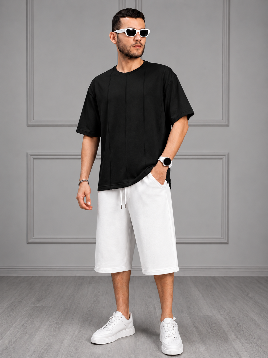 BOXY FIT PANELS OVERSIZED T-SHIRT BLACK