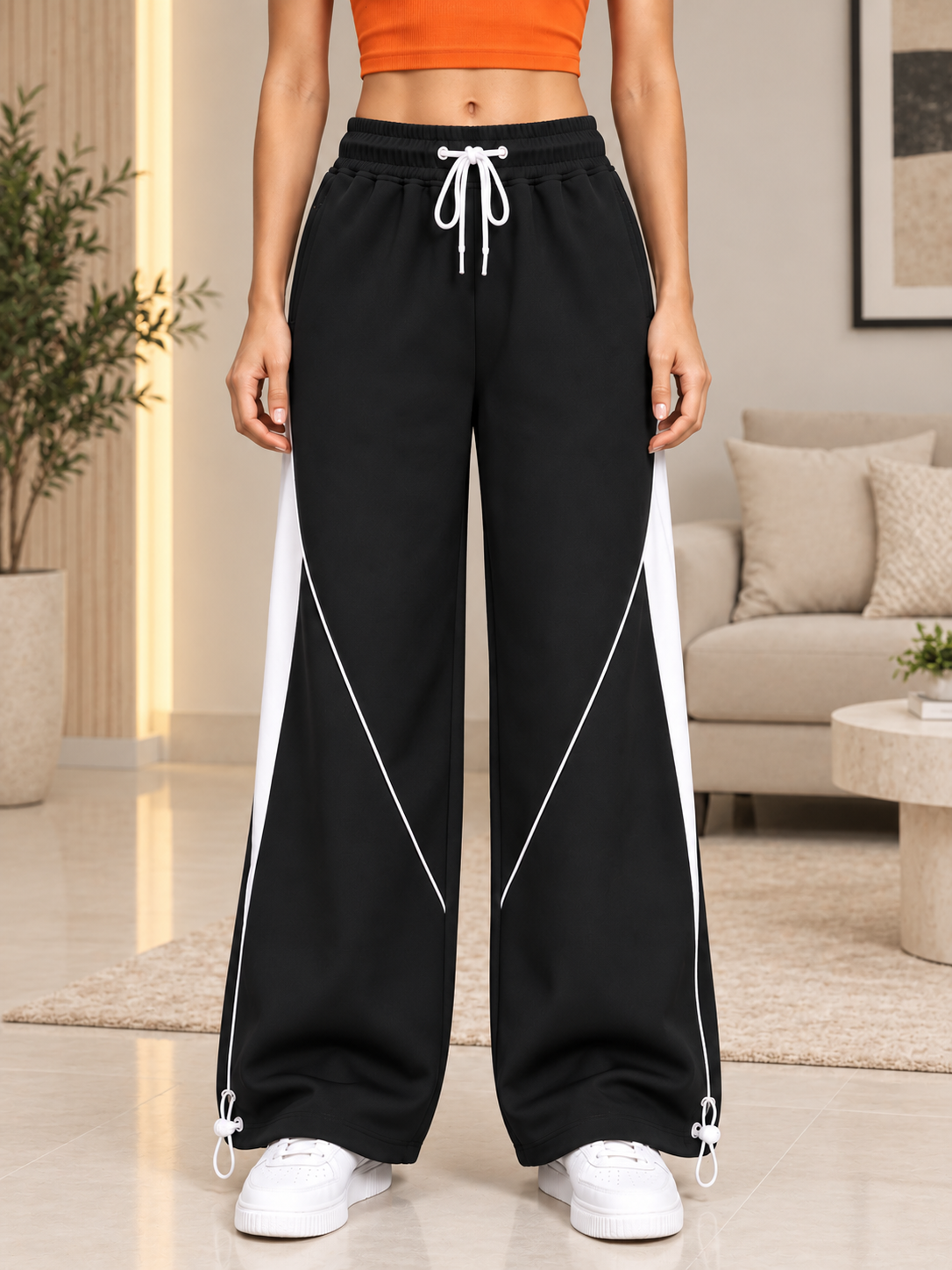WOMEN BOLD ELECTRIC RELAXED-FIT JOGGERS BLACK