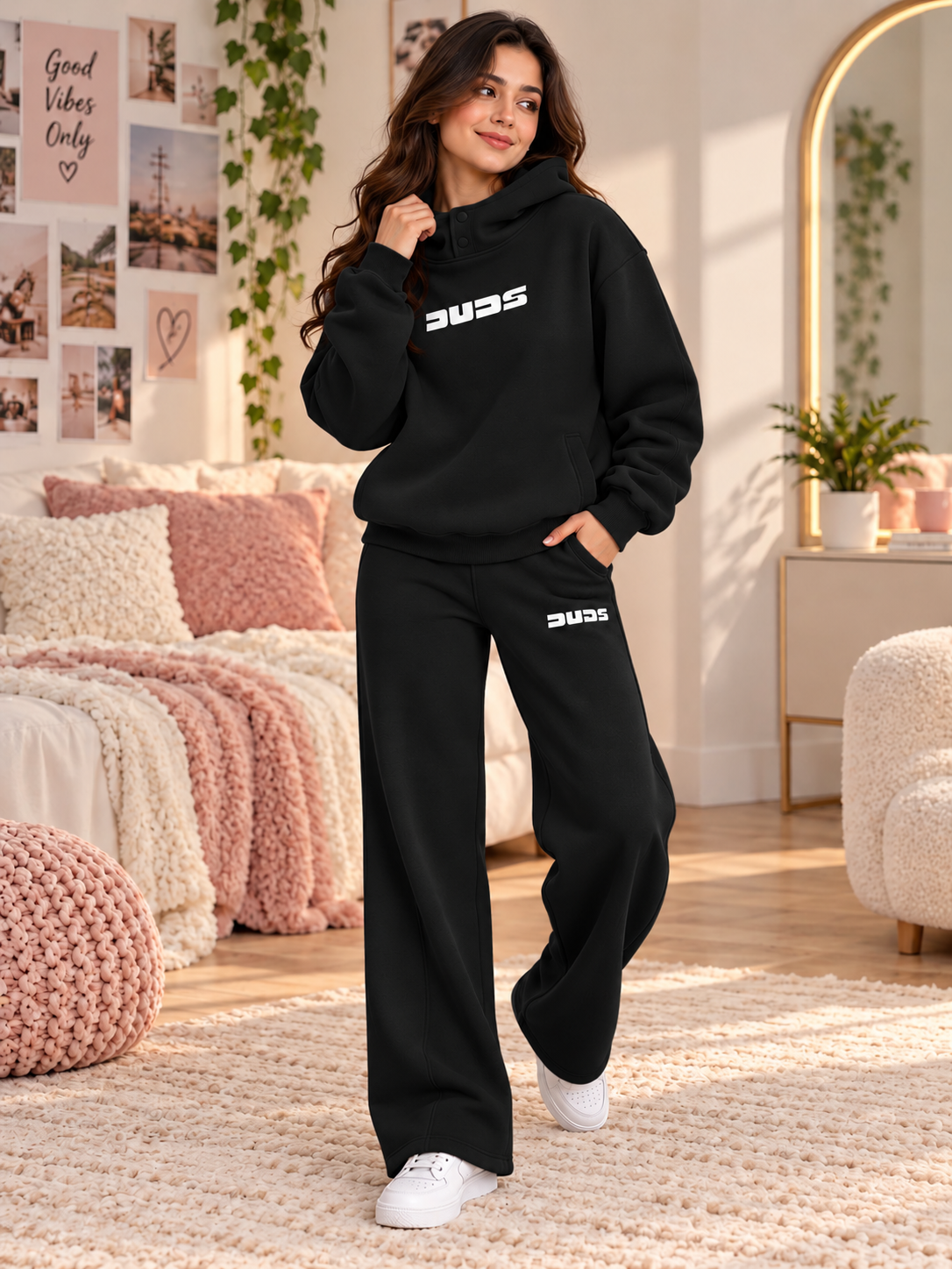 WOMEN SHOOTER COTTON FLEECE CO-ORD BLACK