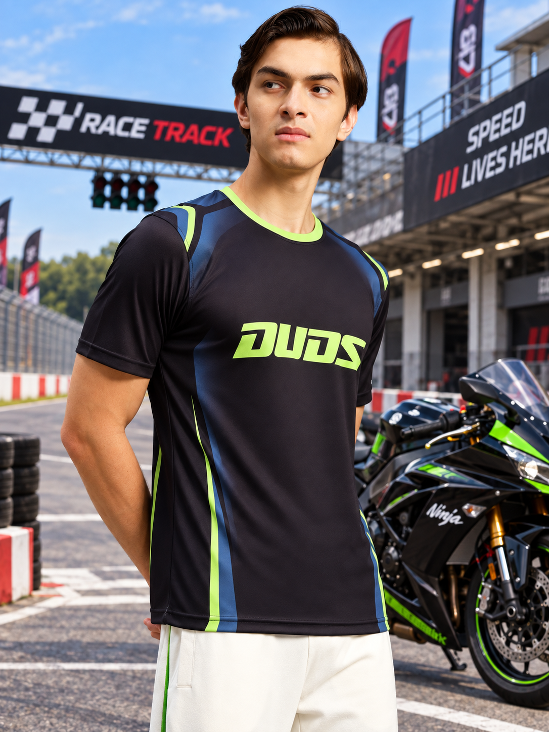 SLEEVE RACING GRAPHIC T-SHIRT BLACK