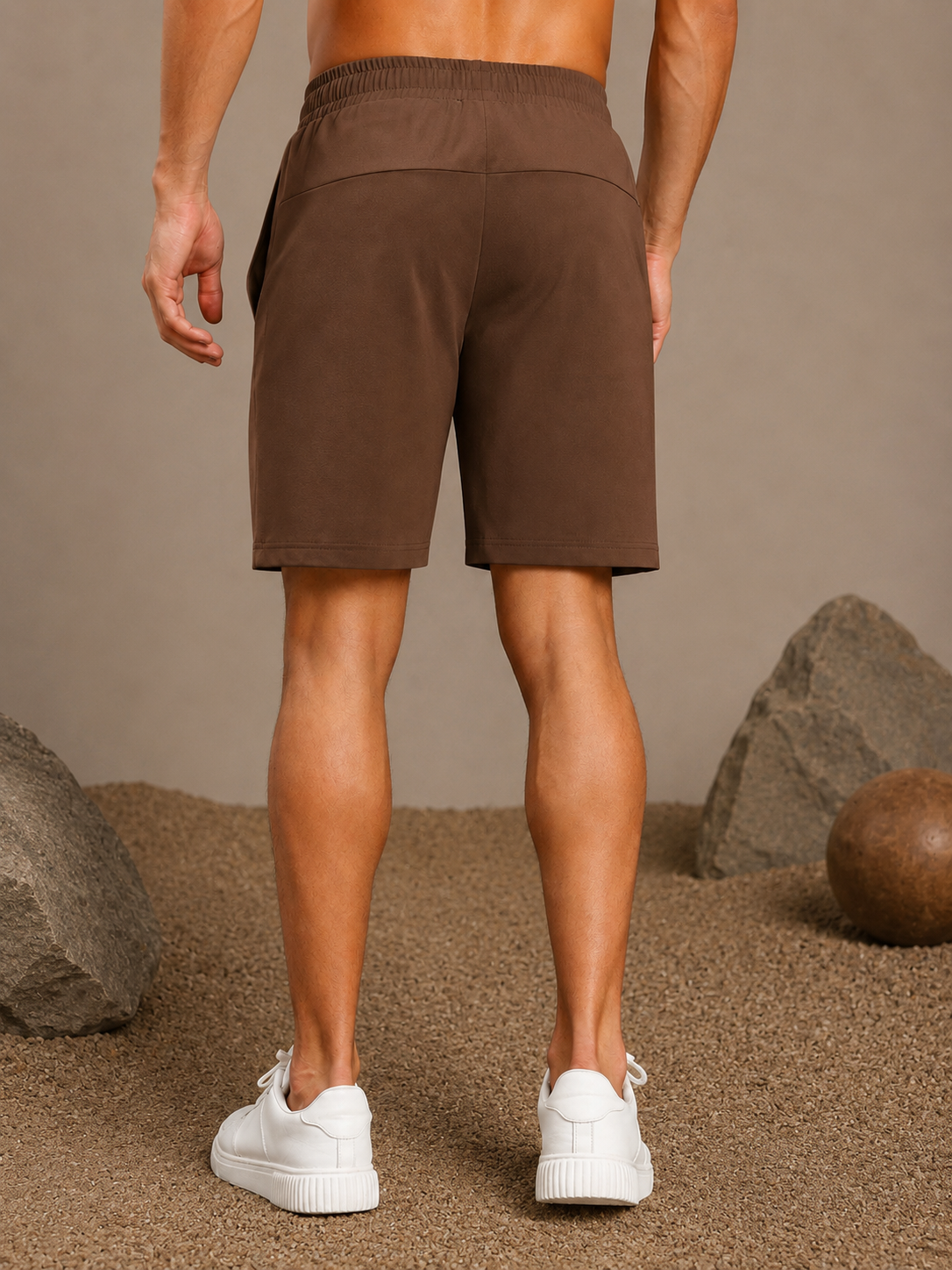 SLIM-FIT SOLID REGULAR SHORTS BROWN
