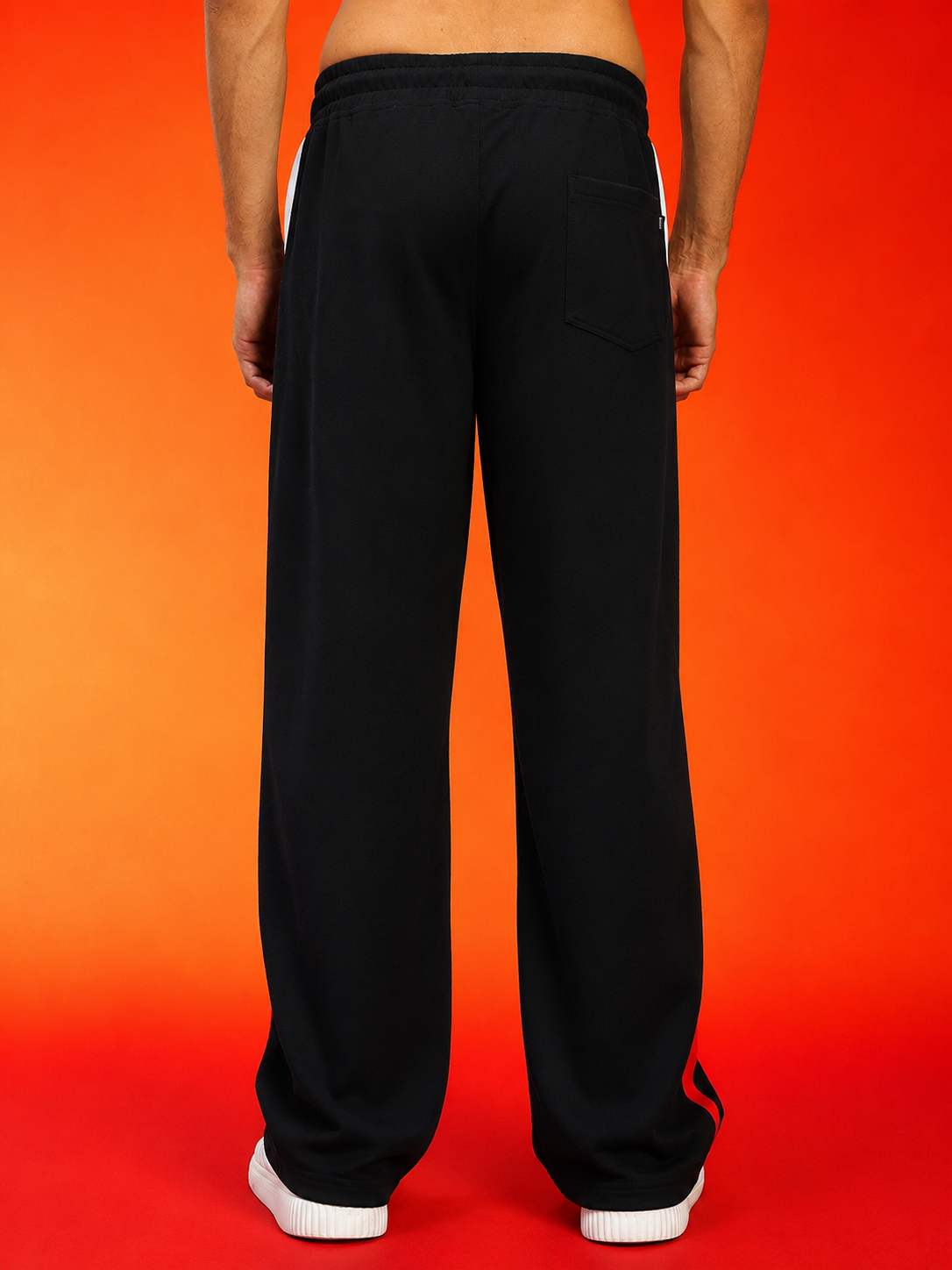 METROPOLITAN CONTRAST GRAPHIC JOGGERS BLACK MULTI