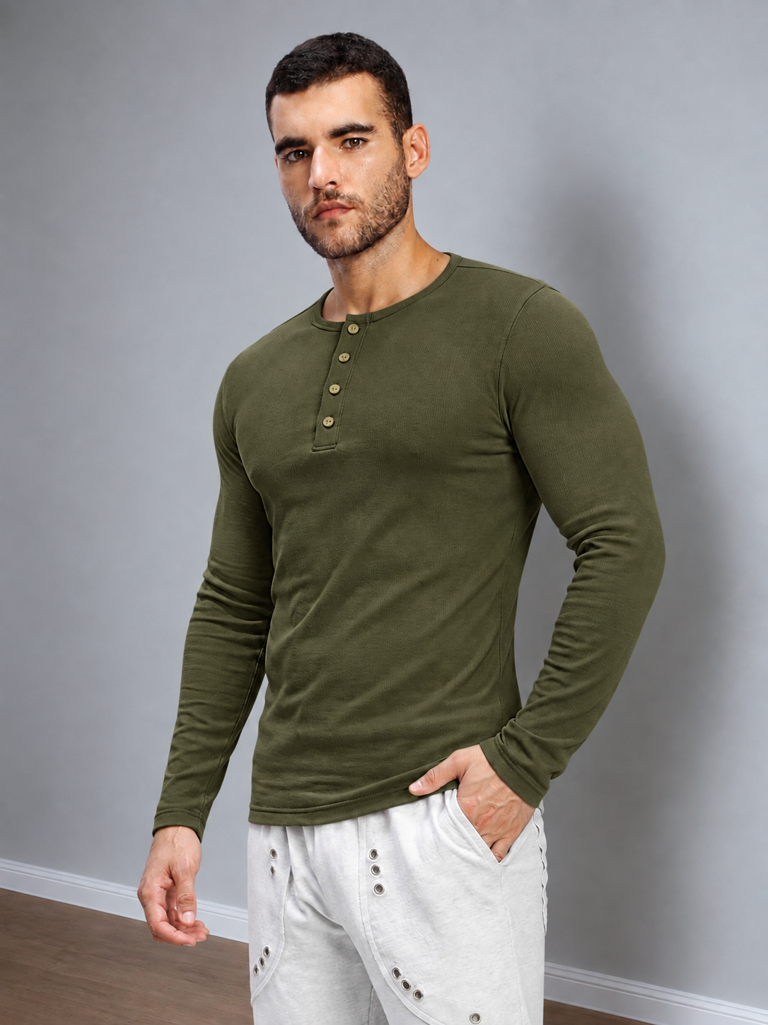 ATHLETIC FIT BUTTON-UP OLIVE GREEN