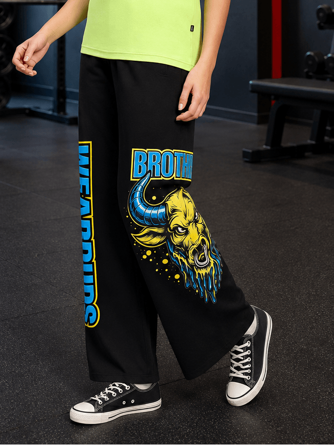 WOMEN BULL RELAXED-FIT WIDE LEG JOGGER BLACK featuring bold design and relaxed silhouette for stylish streetwear.