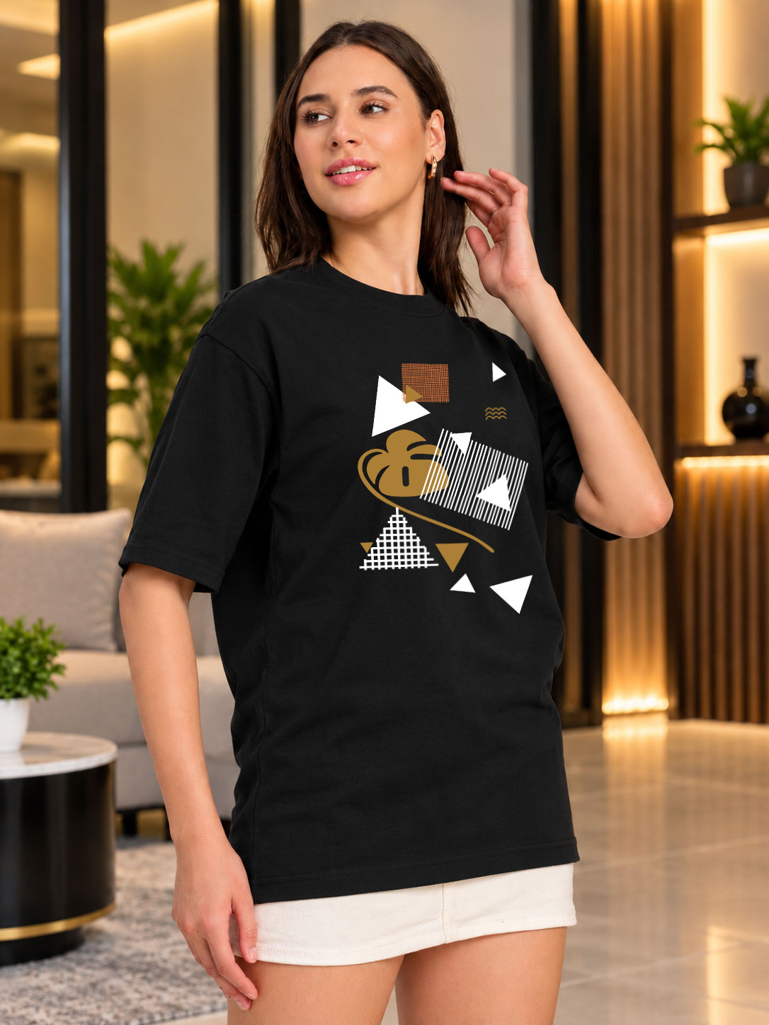 WOMEN GEOMETRIC LEAF TEXT T-SHIRT BLACK