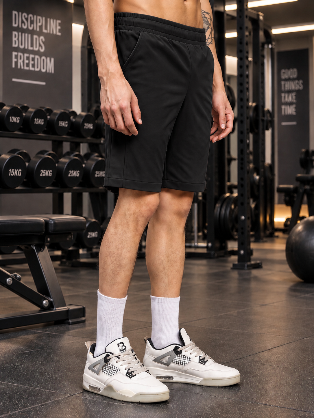 WORKOUT RUNNING REGULAR SHORTS BLACK