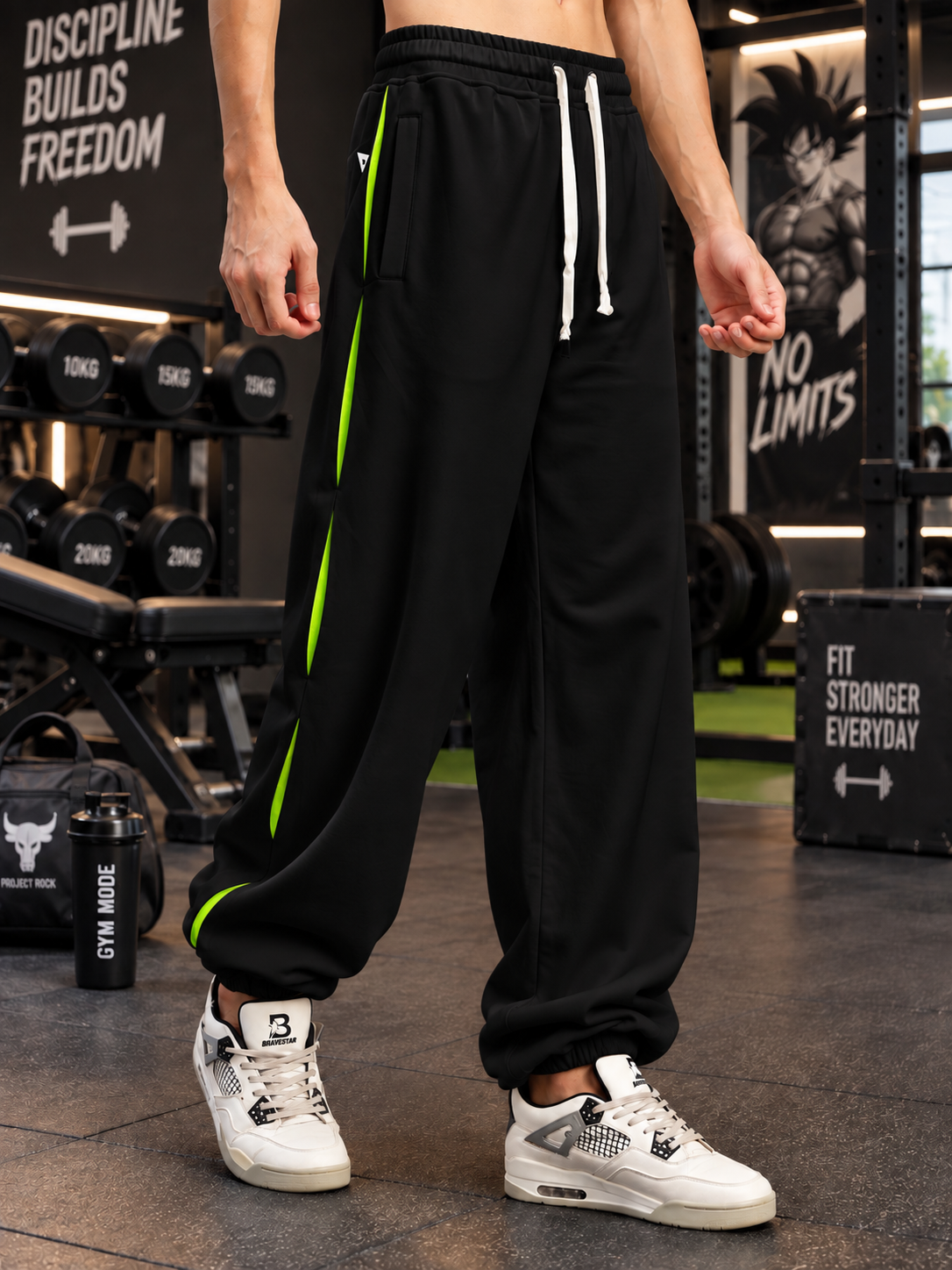 CURIOUS GRAPHIC JOGGERS BLACK