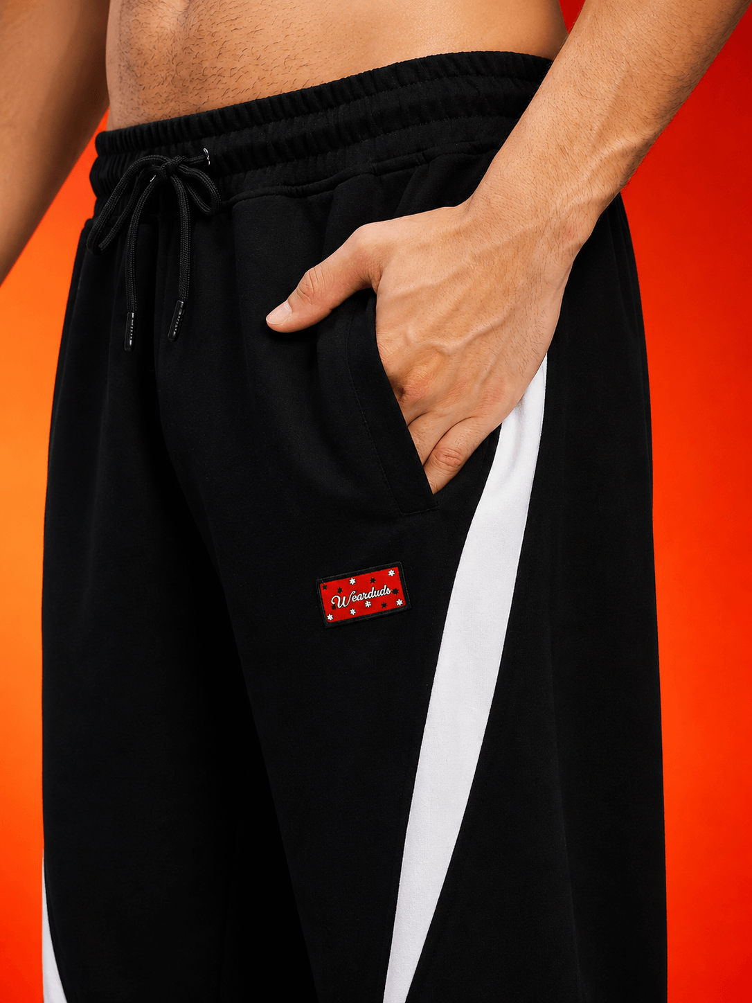 METROPOLITAN CONTRAST GRAPHIC JOGGERS BLACK MULTI showcasing bold urban style with contrasting details and a sleek black base.