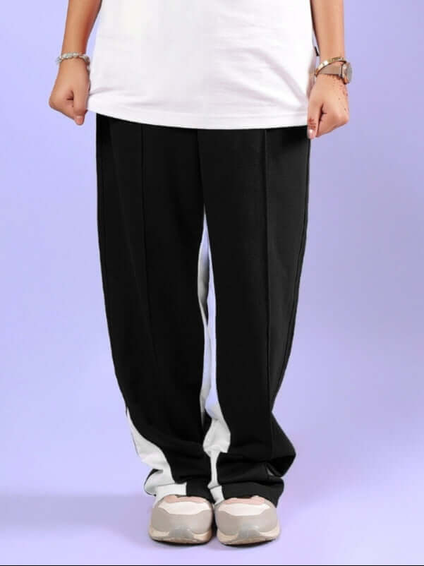 FLOPPY JOGGER FOR BOYS & GIRLS BLACK with comfortable fit, perfect for casual wear, made by experienced tailors, customizable size available.