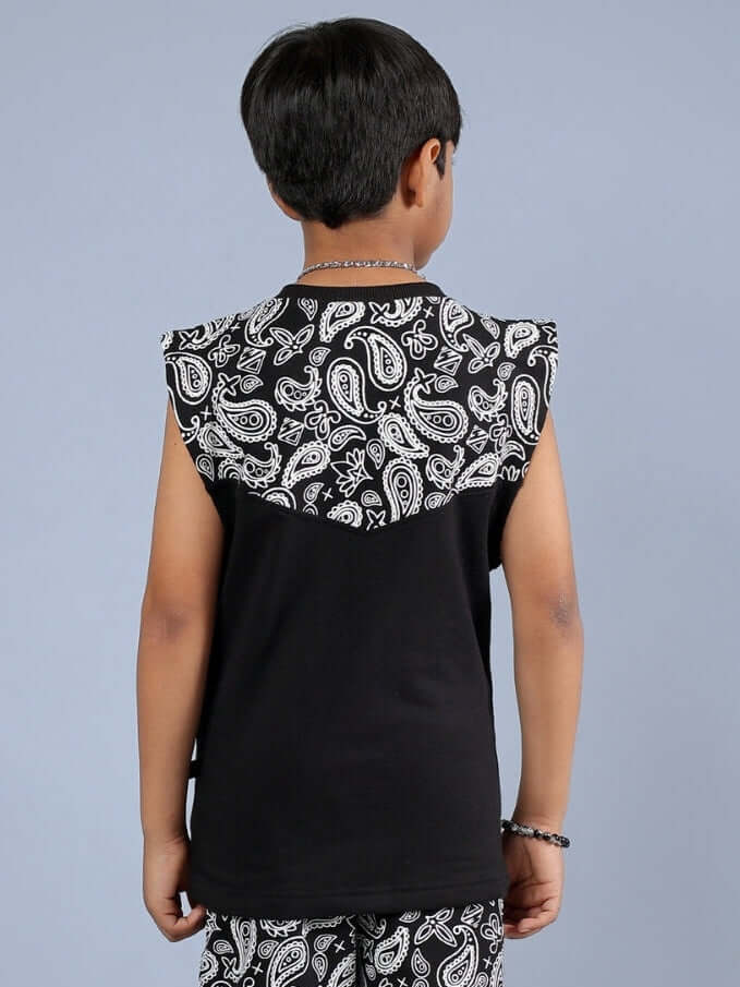 Back view of FREESTYLER OVERSIZED T-SHIRT FOR BOYS & GIRLS BLACK with paisley pattern detail.