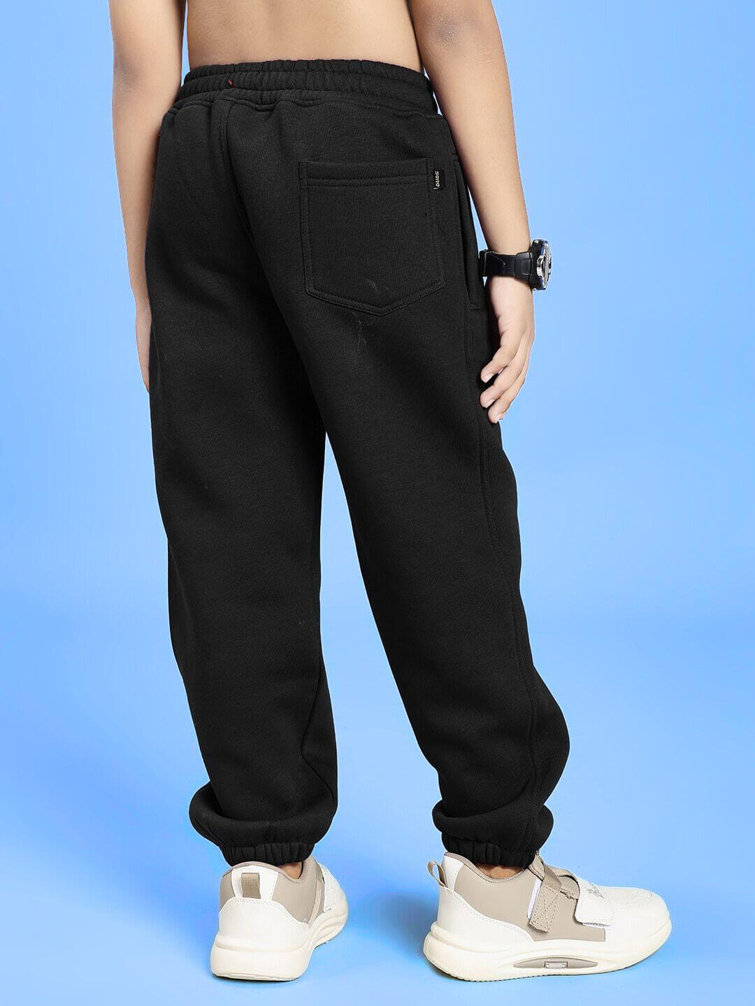 GAME ON PRINT FLEECE JOGGER FOR BOYS AND GIRLS BLACK - KIDS JOGGER
