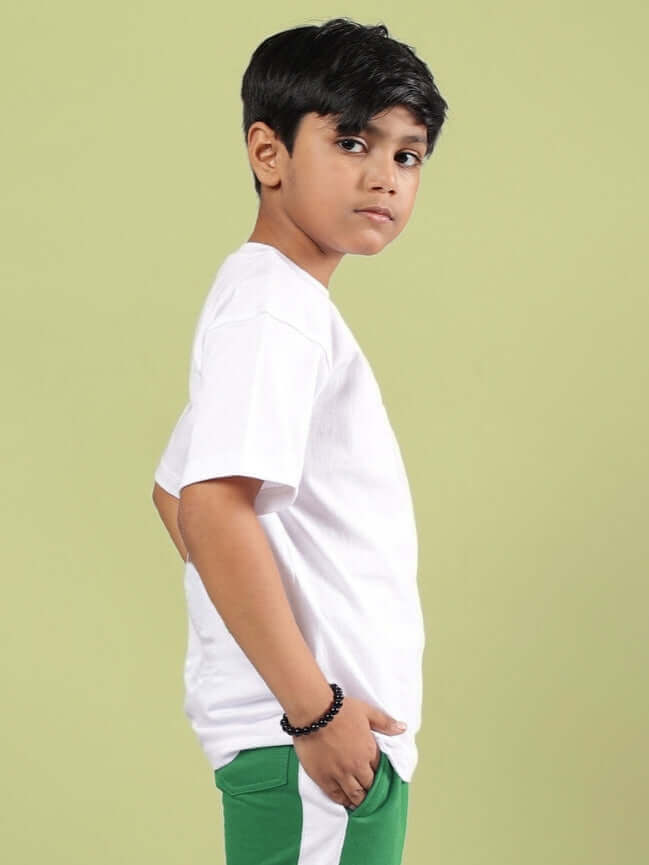 Kid wearing GOKU AND BULMA PRINTED T-SHIRT FOR BOYS GIRLS WHITE, side view