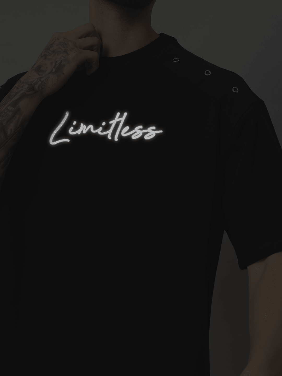 LIMITLESS REFLECTOR OVER - SIZED T - SHIRT BLACK - T-shirt