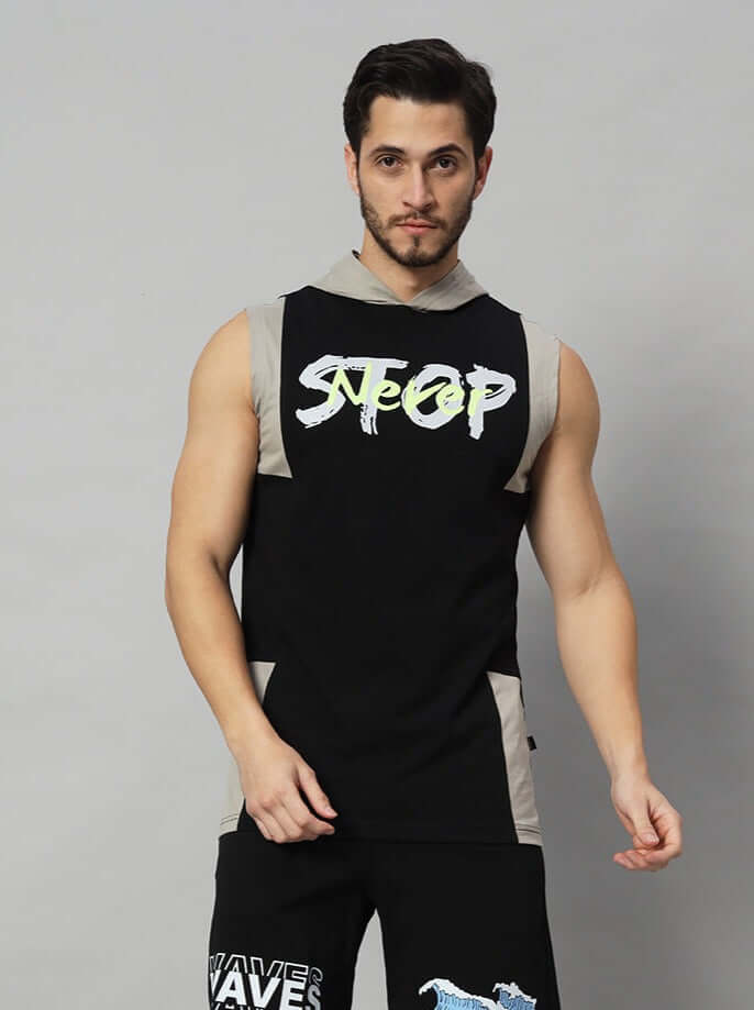 Man wearing NEVER STOP GYM REGULAR T-SHIRT GREY BLACK with sleeveless design